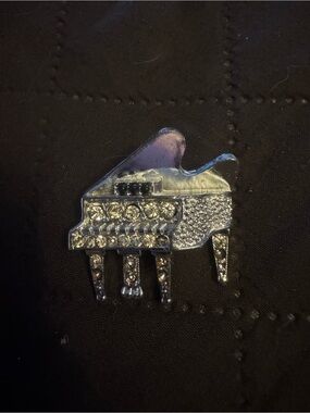 Crystal Piano Brooch - Silver Tone
